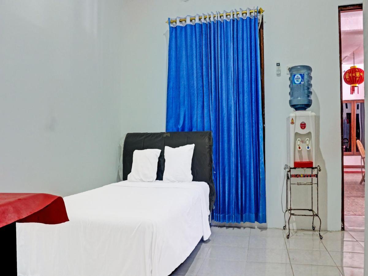 OYO 91416 Puri 88 Homestay Kupang  Luaran gambar