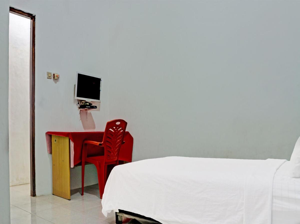 OYO 91416 Puri 88 Homestay Kupang  Luaran gambar